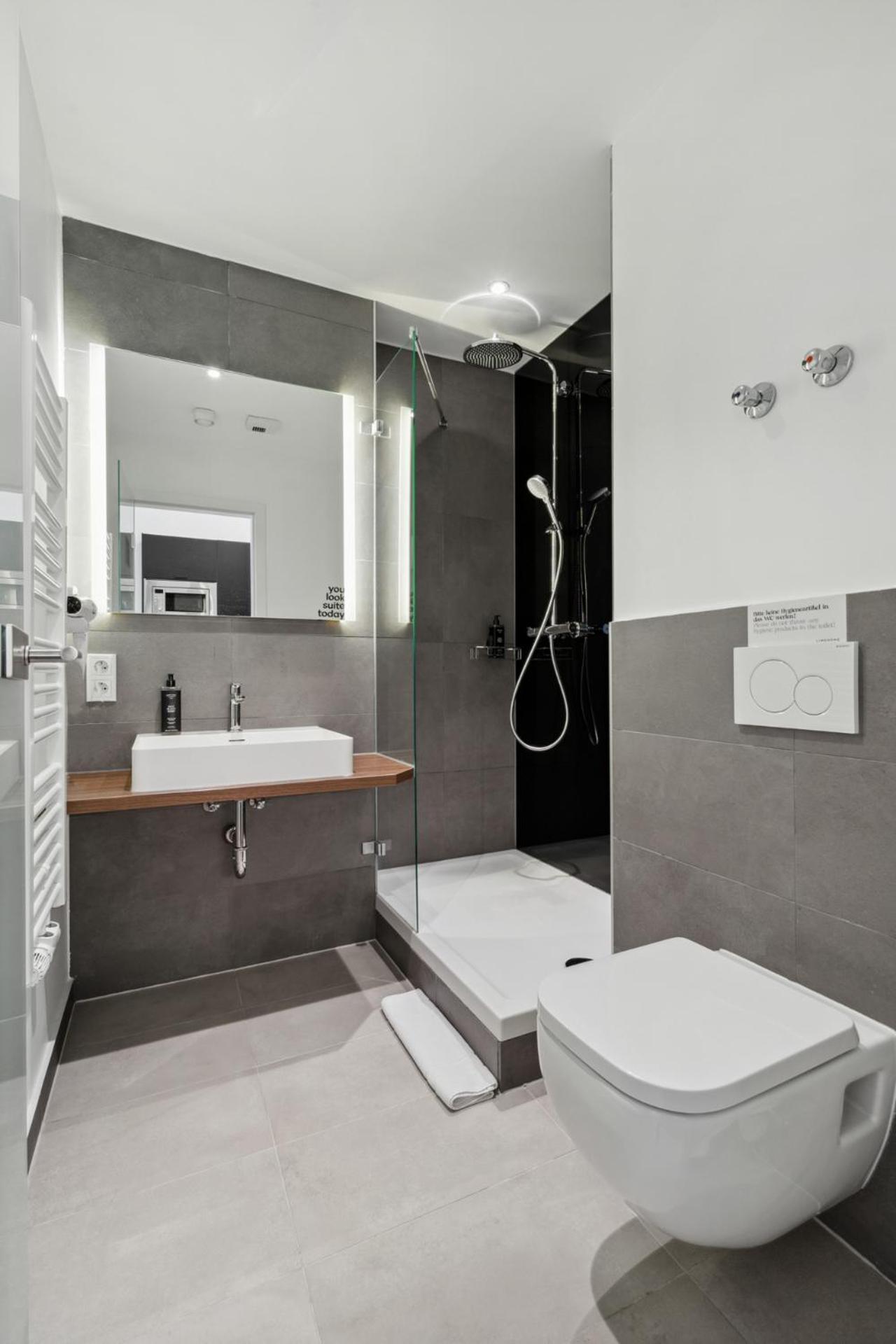 Limehome Munich Fritz-Erler Str المظهر الخارجي الصورة