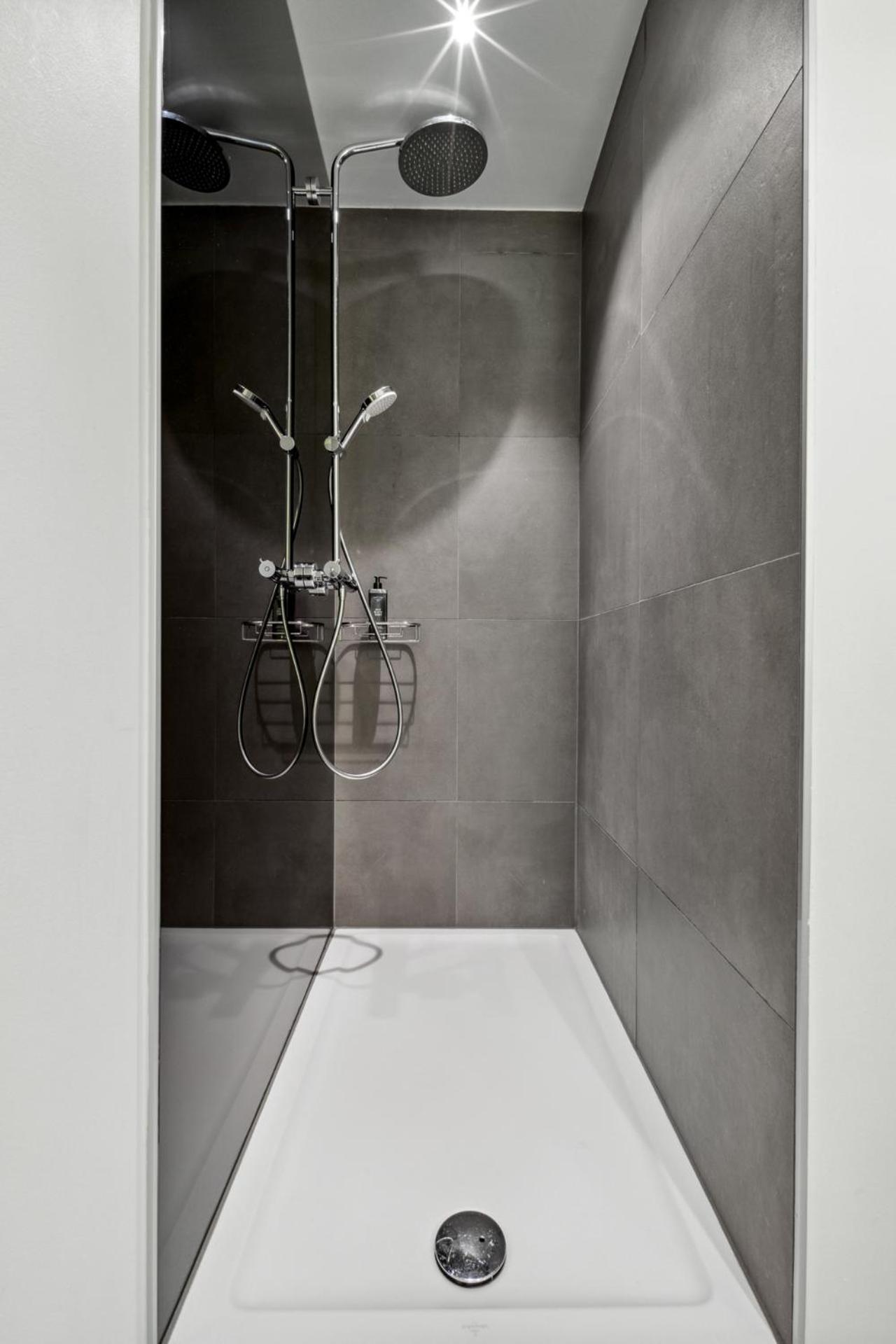 Limehome Munich Fritz-Erler Str الغرفة الصورة