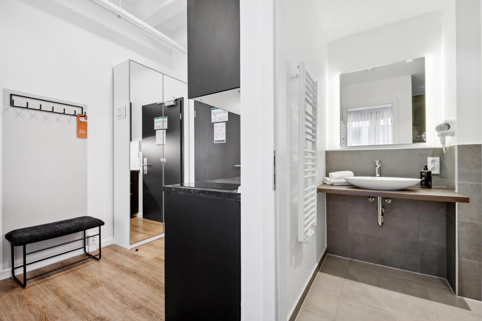 Limehome Munich Fritz-Erler Str الغرفة الصورة